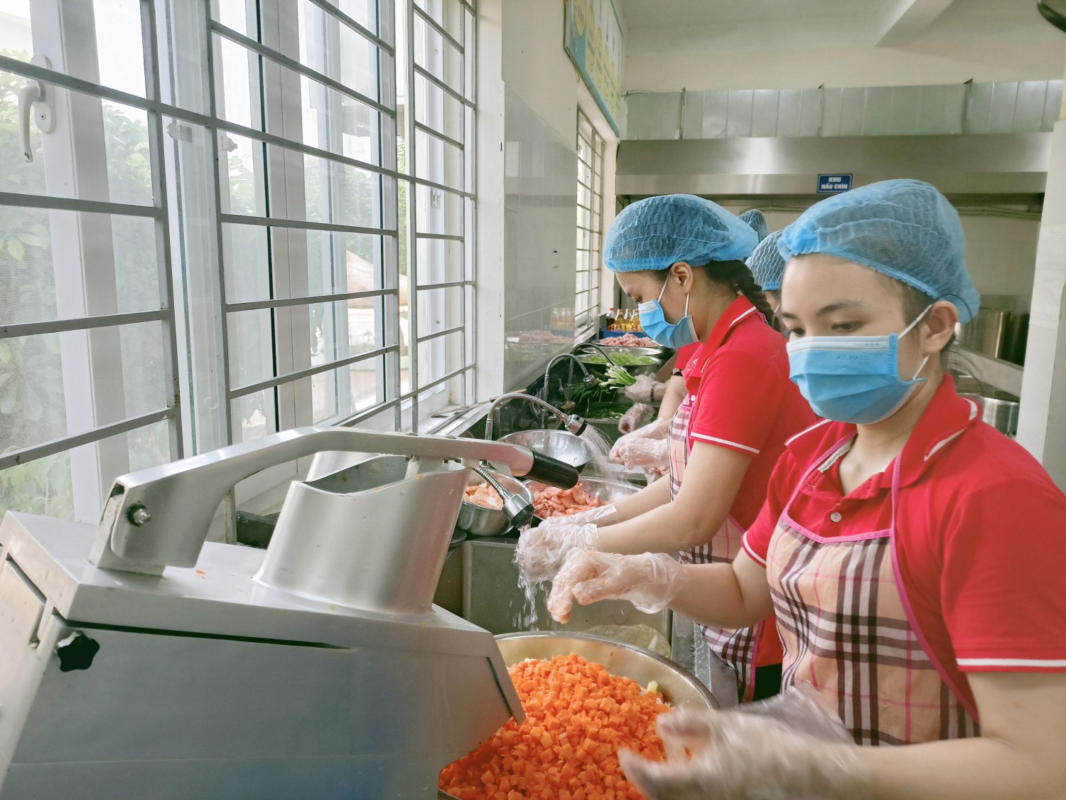 CÔNG TÁC NUÔI DƯỠNG TẠI TRƯỜNG MẦM NON NGÔ THÌ NHẬM