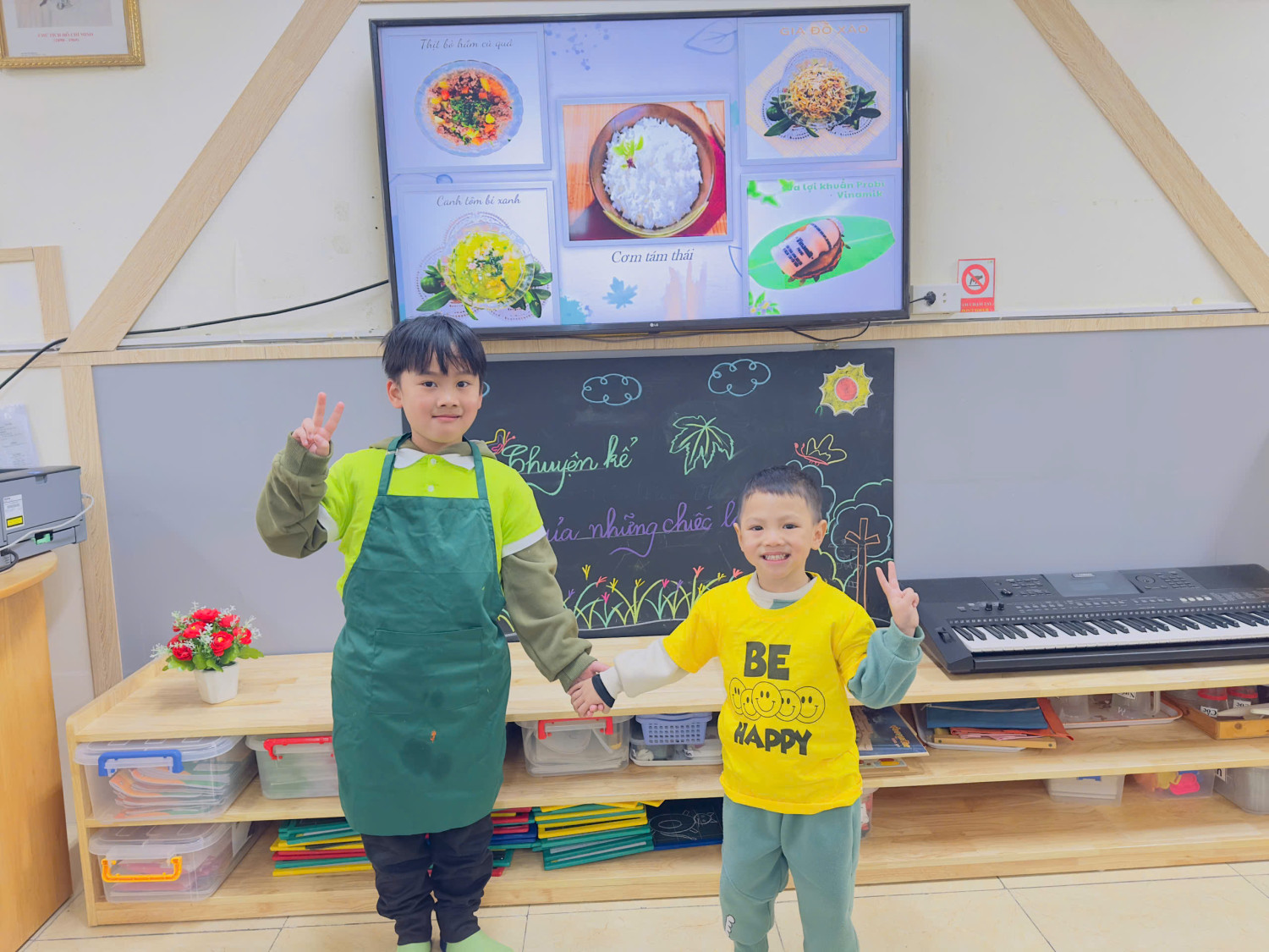 TRƯỜNG MẦM NON NGÔ THÌ NHẬM - ĐỔI MỚI HÌNH THỨC TỔ CHỨC BỮA ĂN - MANG ĐẾN NHỮNG “GIỜ ĂN HẠNH PHÚC” CHO TRẺ